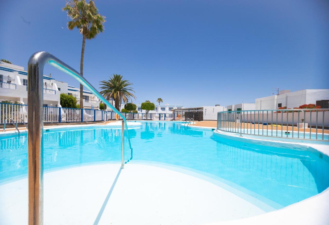 Atalaya 1St Floor Poolside Apartment Puerto del Carmen  Kültér fotó